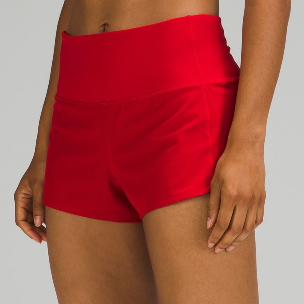 Luluelmon Speed Up Short - Size 8 — ISO Trade for Size 6!